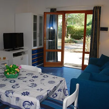 Acacia - Zona Centrale, Con Clima, Giardino Privato E Posto Auto Appartement